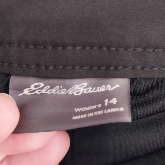 Eddie Bauer Womens size 14 Adventurer 2.0 Skort Black Lined Hiking Skirt Shorts - Picture 2 of 11